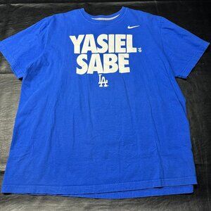 Nike Los Angeles Dodgers "Yasiel Sabe" T-Shirt